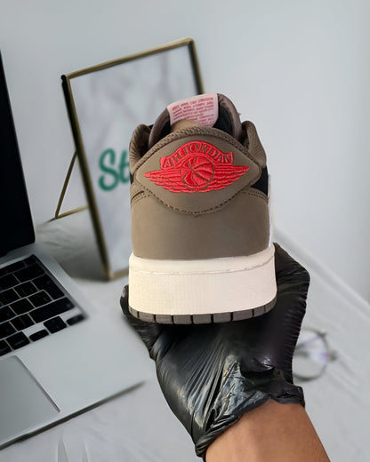 JORDAN 1 RETRO LOW OG SP TRAVIS SCOTT MOCHA
