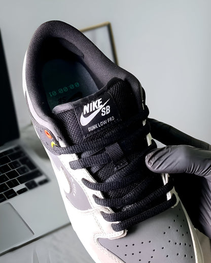 NIKE SB DUNK LOW VX1000