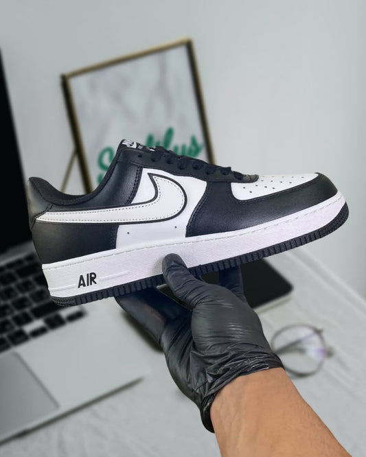 NIKE AIR FORCE 1 LOW '07 WHITE SWOOSH PANDA