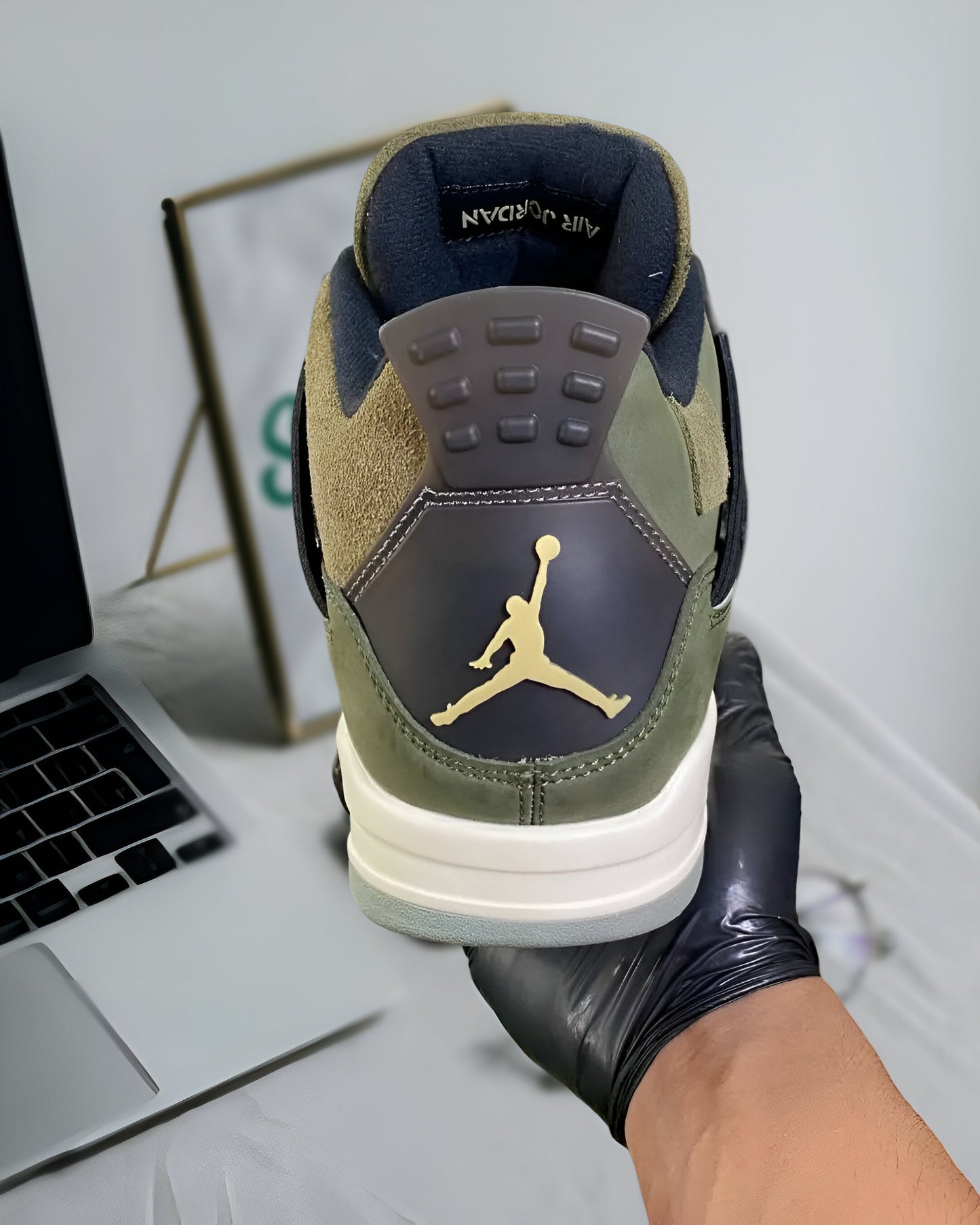 JORDAN 4 RETRO SECRAFT MEDIUM OLIVE