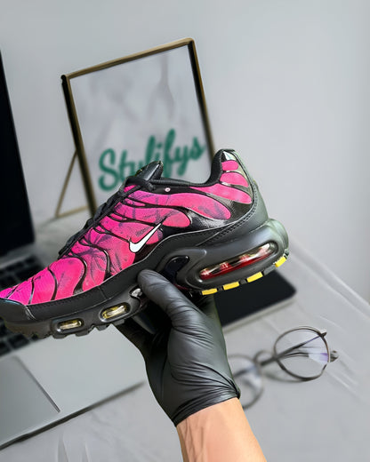 NIKE AIR MAX PLUS “25TH ANNIVERSARY
