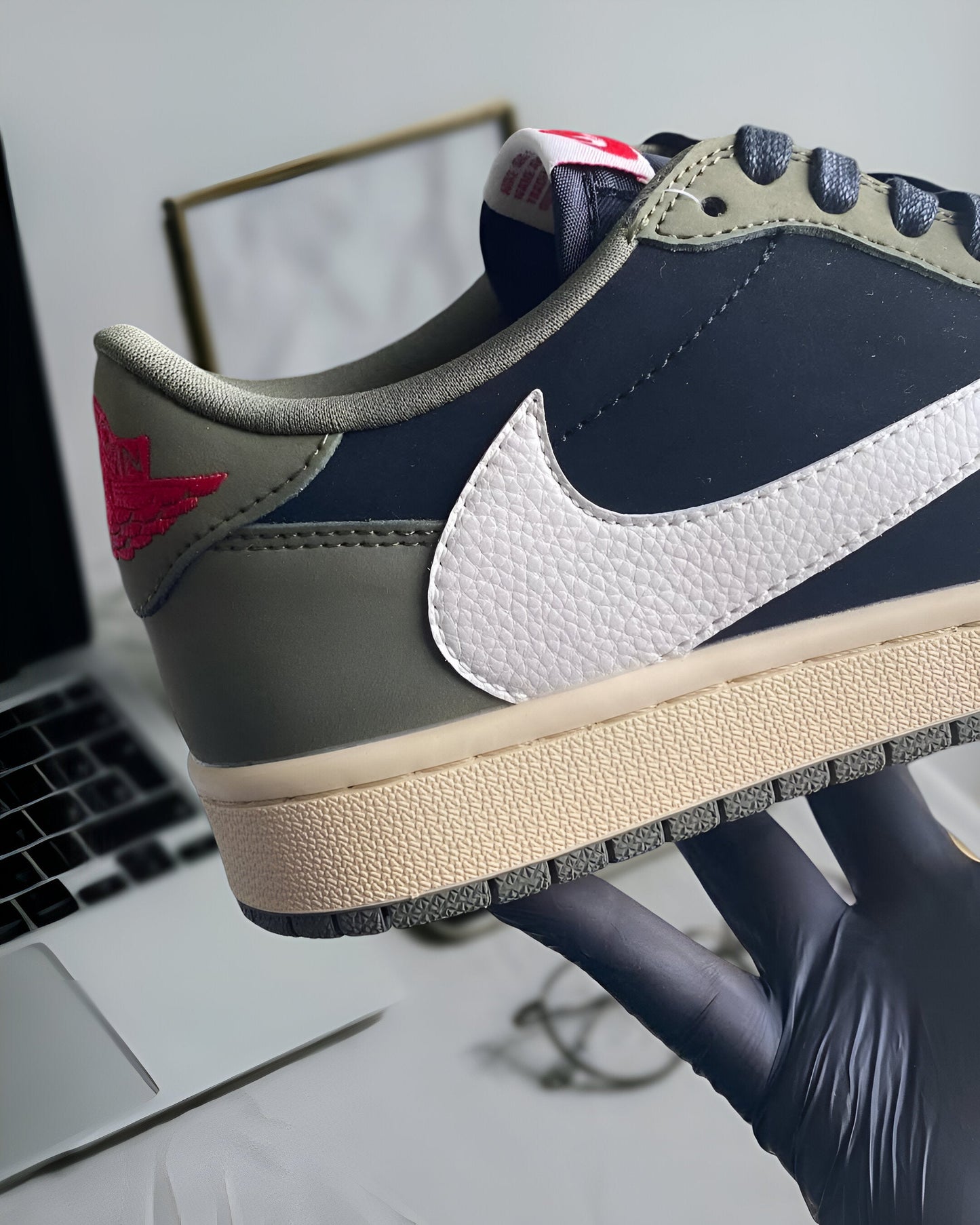 JORDAN 1 RETRO LOW OG SP TRAVIS SCOTT BLACK OLIVE