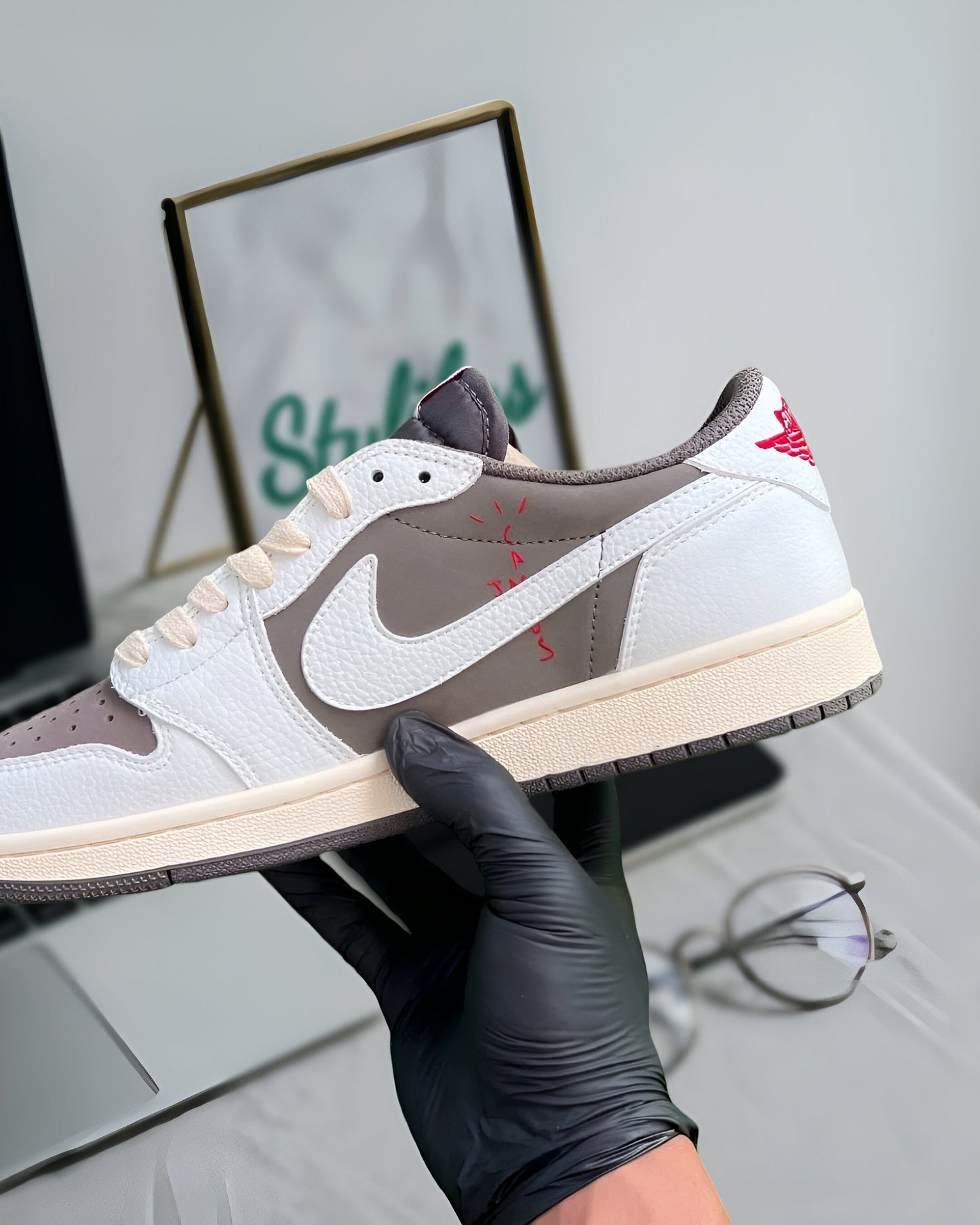 JORDAN 1 RETRO LOW OG SP TRAVIS SCOTT REVERSE MOCHA