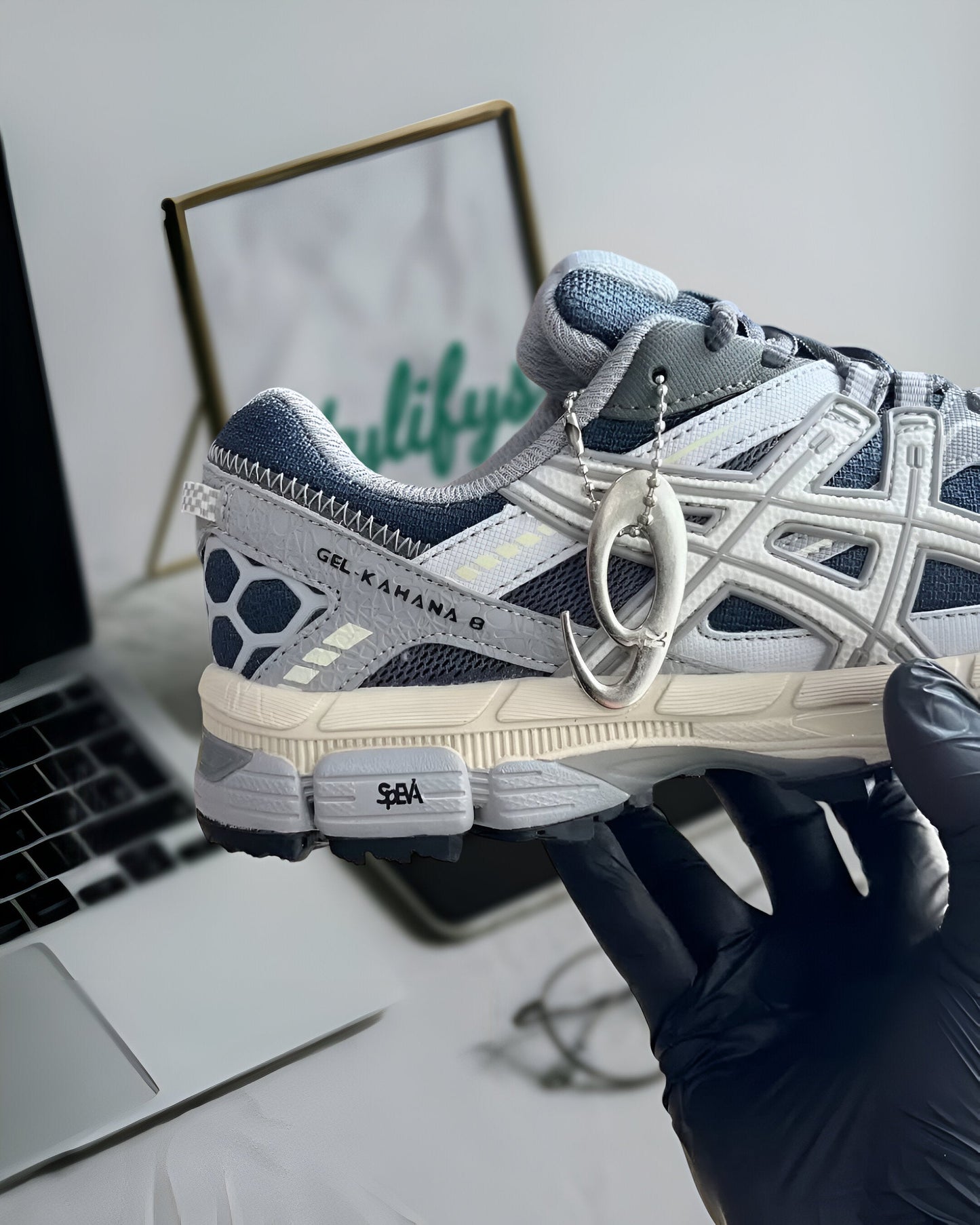 ASICS GEL-KAHANA 8 “RETRO GREY