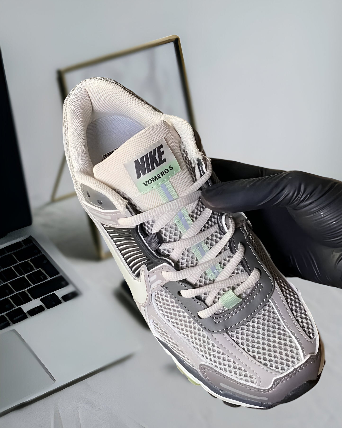 NIKE ZOOM VOMERO 5 COBBLESTONE FLAT PEWTER