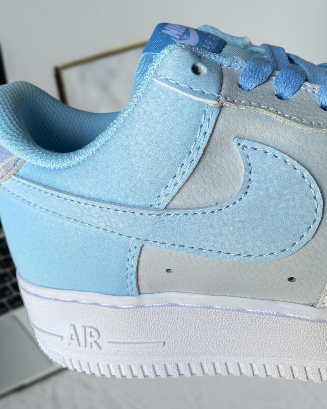 NIKE AIR FORCE 1 LOW PSYCHIC BLUE