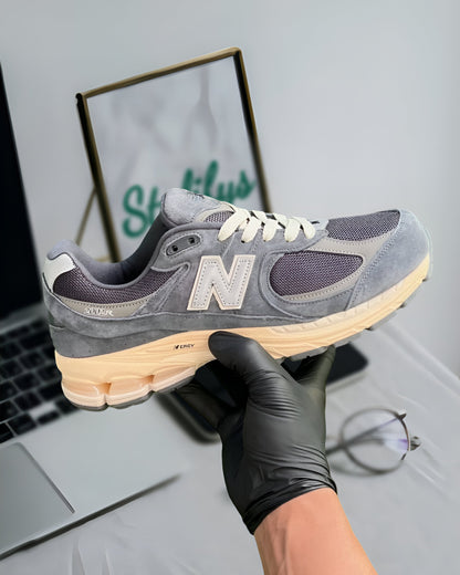 NEW BALANCE 2002RHO “DARK GREY