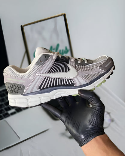 NIKE ZOOM VOMERO 5 COBBLESTONE FLAT PEWTER