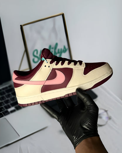 NIKE DUNK LOW RETRO PRM VALENTINE'S DAY