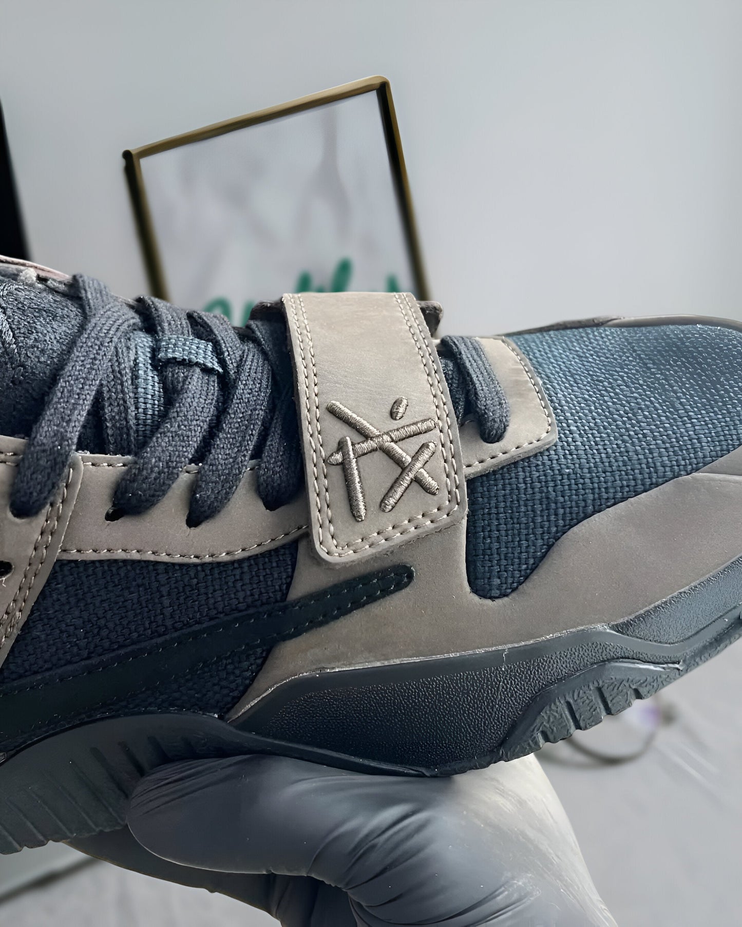 TRAVIS SCOTT × JORDAN JUMPMAN JACK "DARK MOCHA"