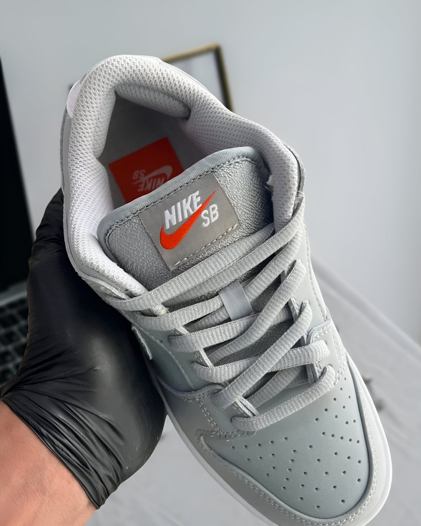 NIKE SB DUNK LOW PRO ISO ORANGE LABEL WOLF GREY GUM