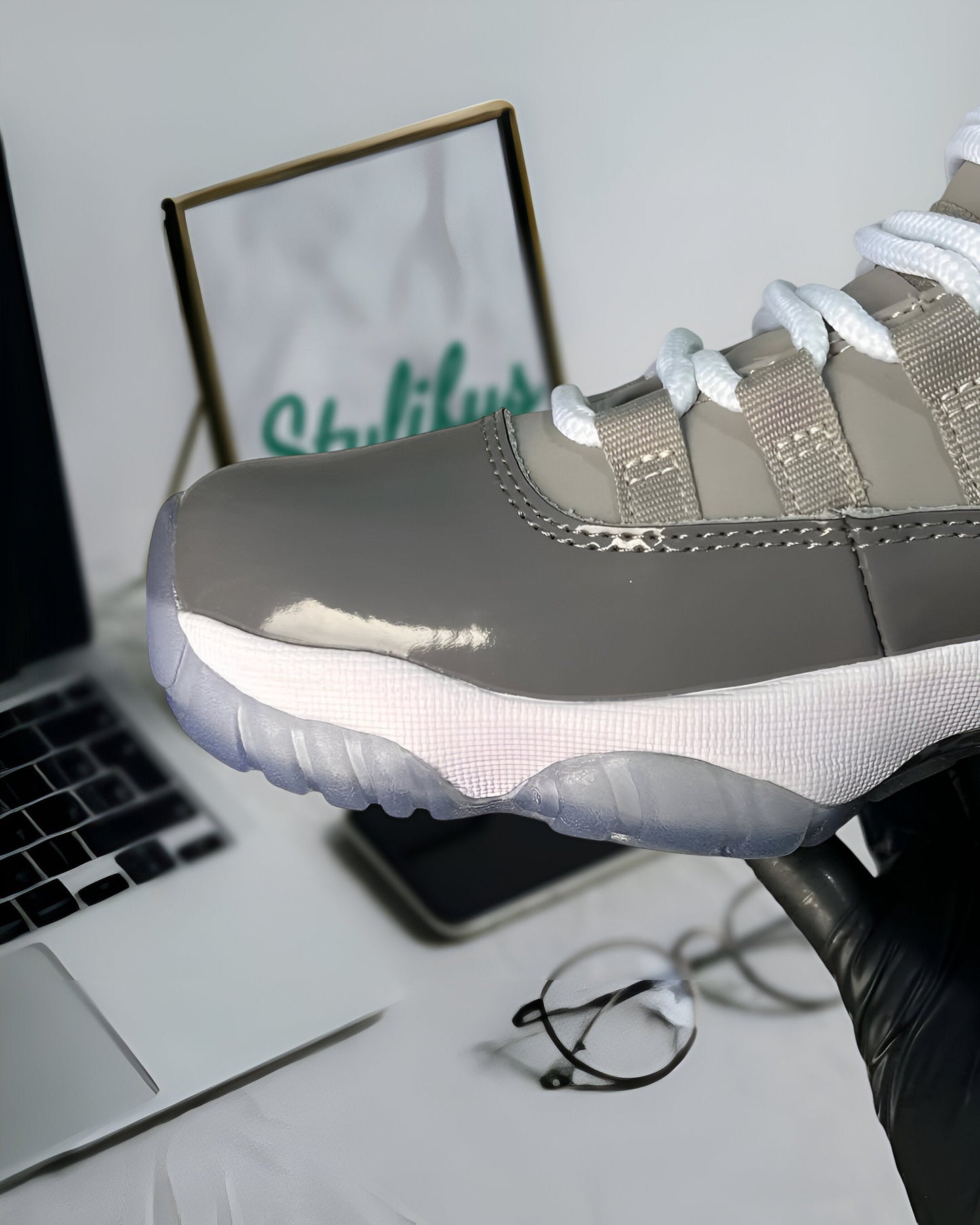 JORDAN 11 RETRO COOL GREY