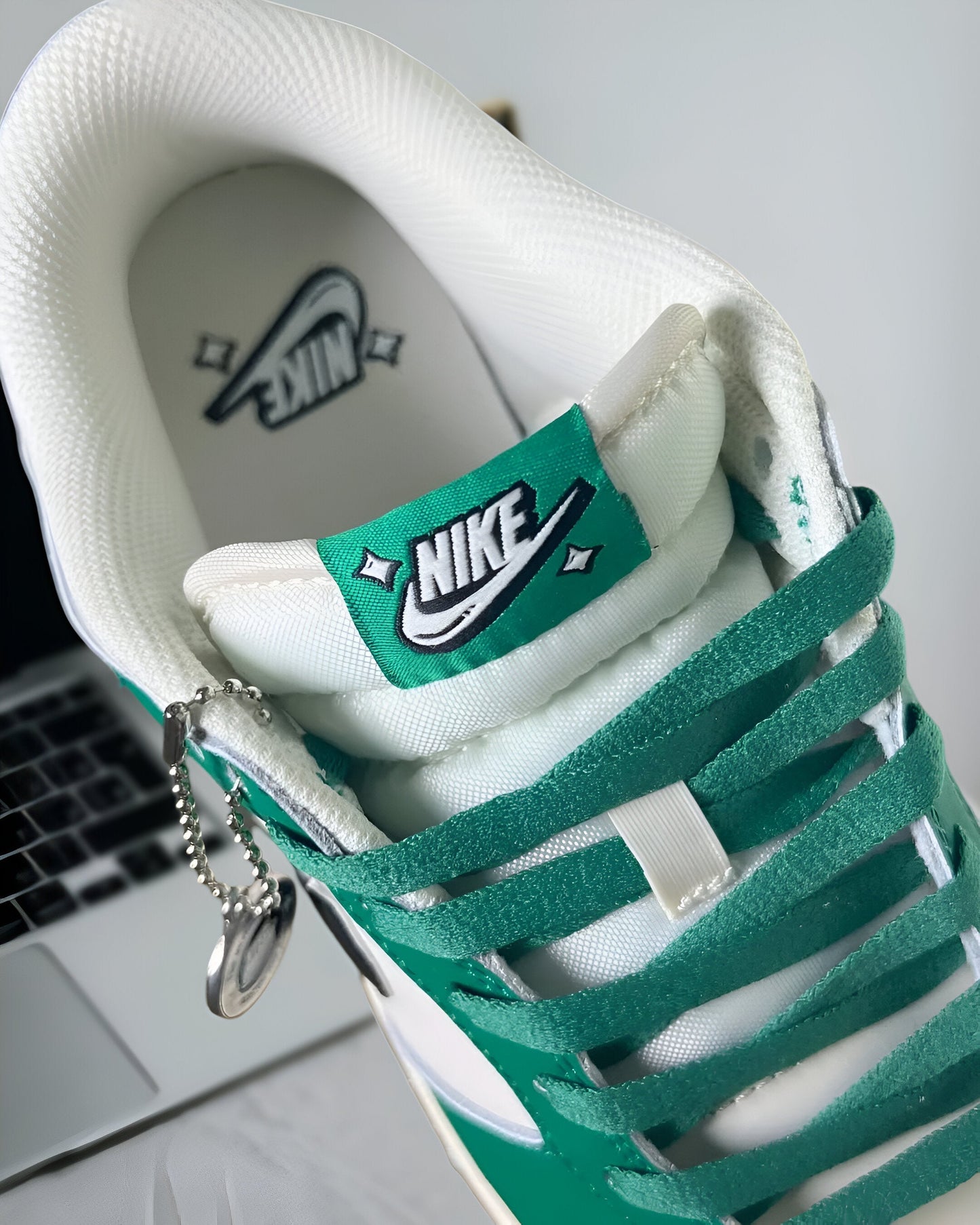 NIKE DUNK LOW SE LOTTERY PACK MALACHITE GREEN