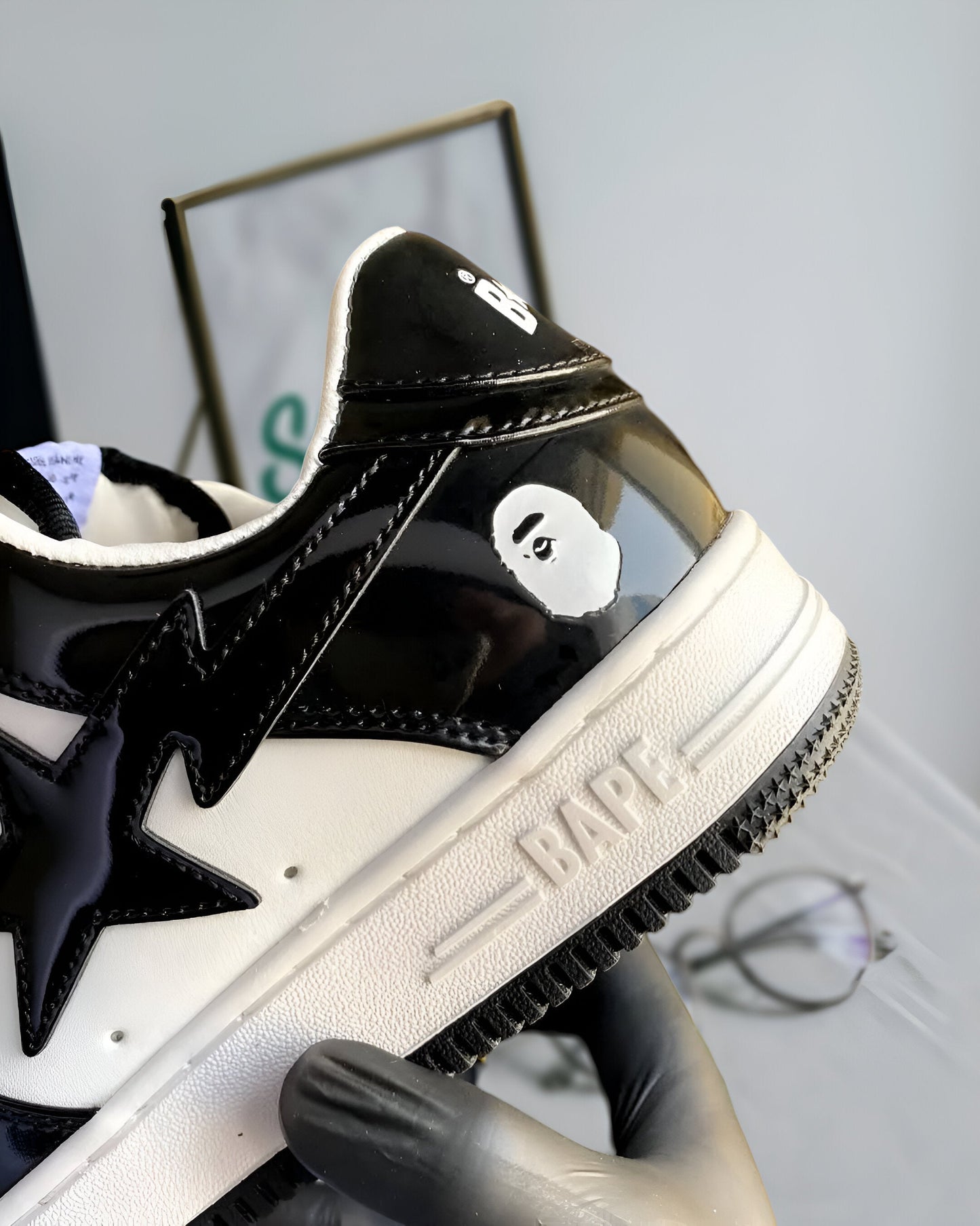 A BATHING APE BAPE STA WHITE BLACK