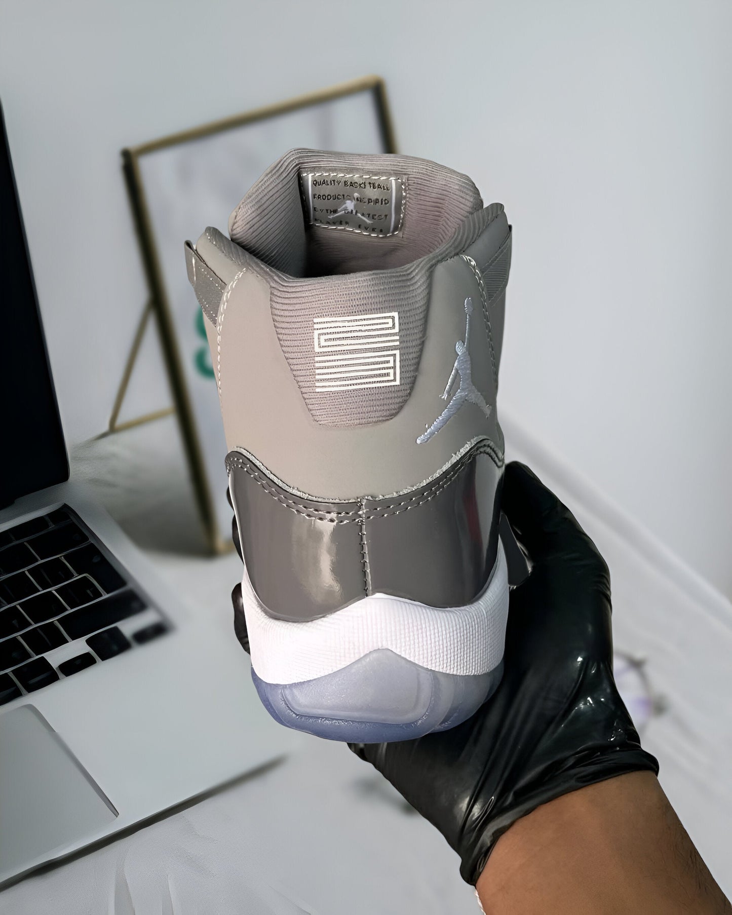 JORDAN 11 RETRO COOL GREY