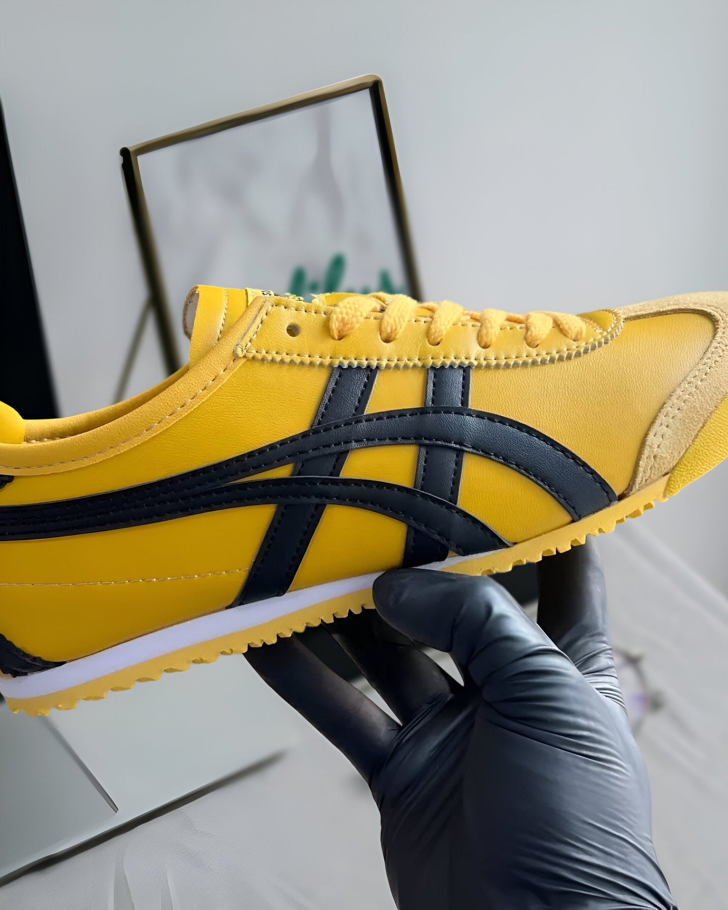 ONITSUKA TIGER MEXICO 66 KILL BILL