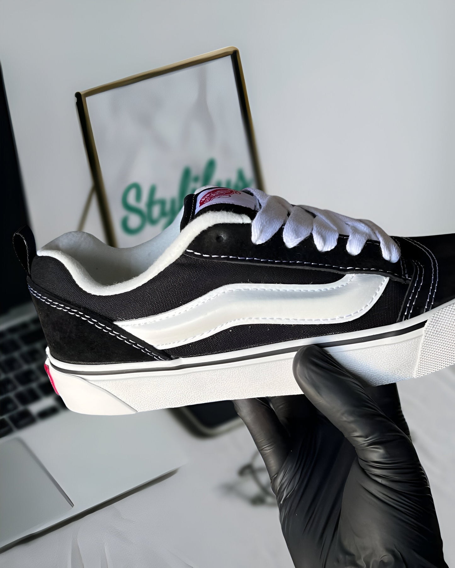 VANS KNU SKOOL BLACK WHITE