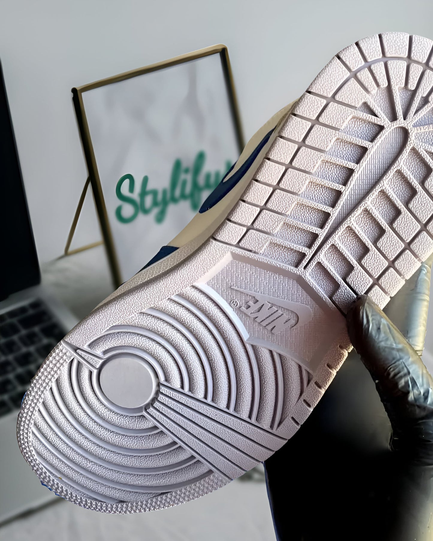 JORDAN 1 RETRO HIGH OG TRUE BLUE