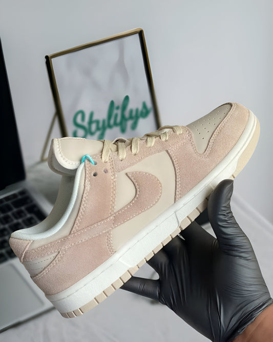 NIKE DUNK LOW SE SANDDRIFT