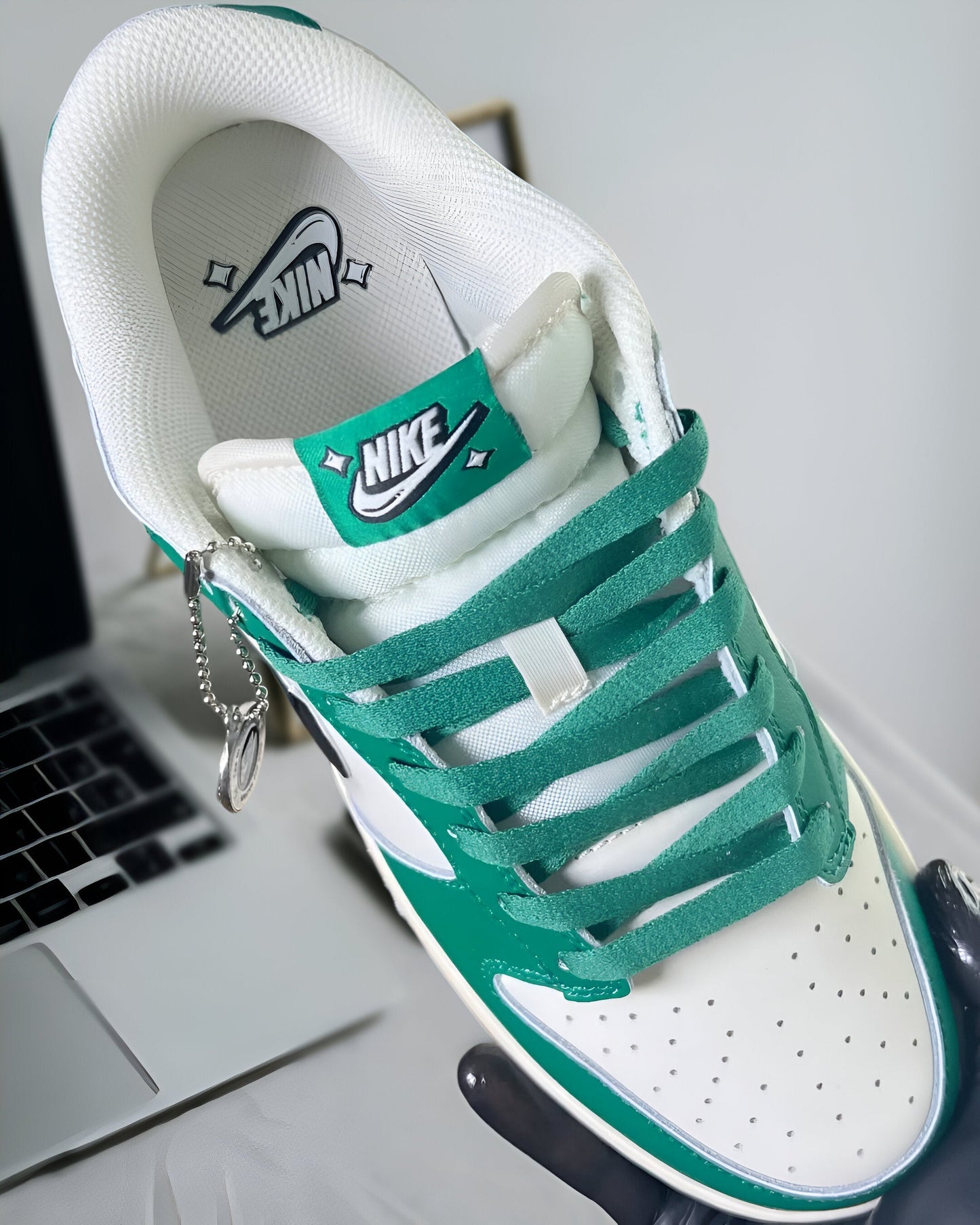 NIKE DUNK LOW SE LOTTERY PACK MALACHITE GREEN