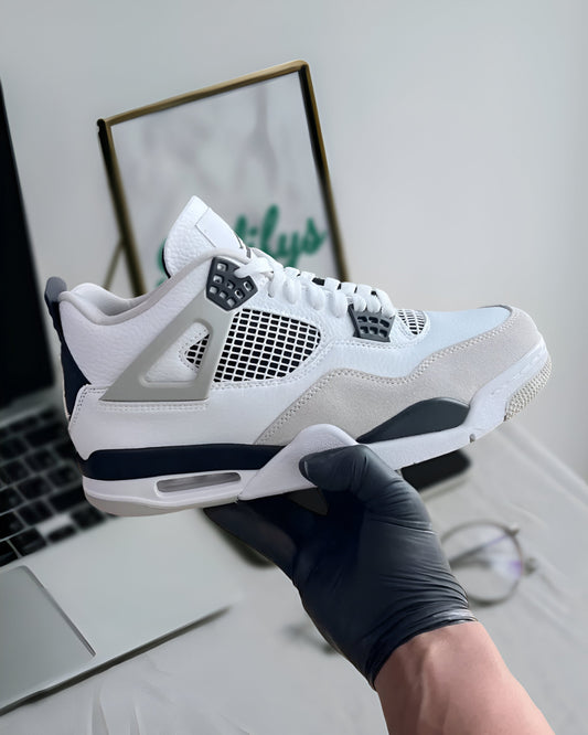 JORDAN 4 RETRO MILITARY BLACK