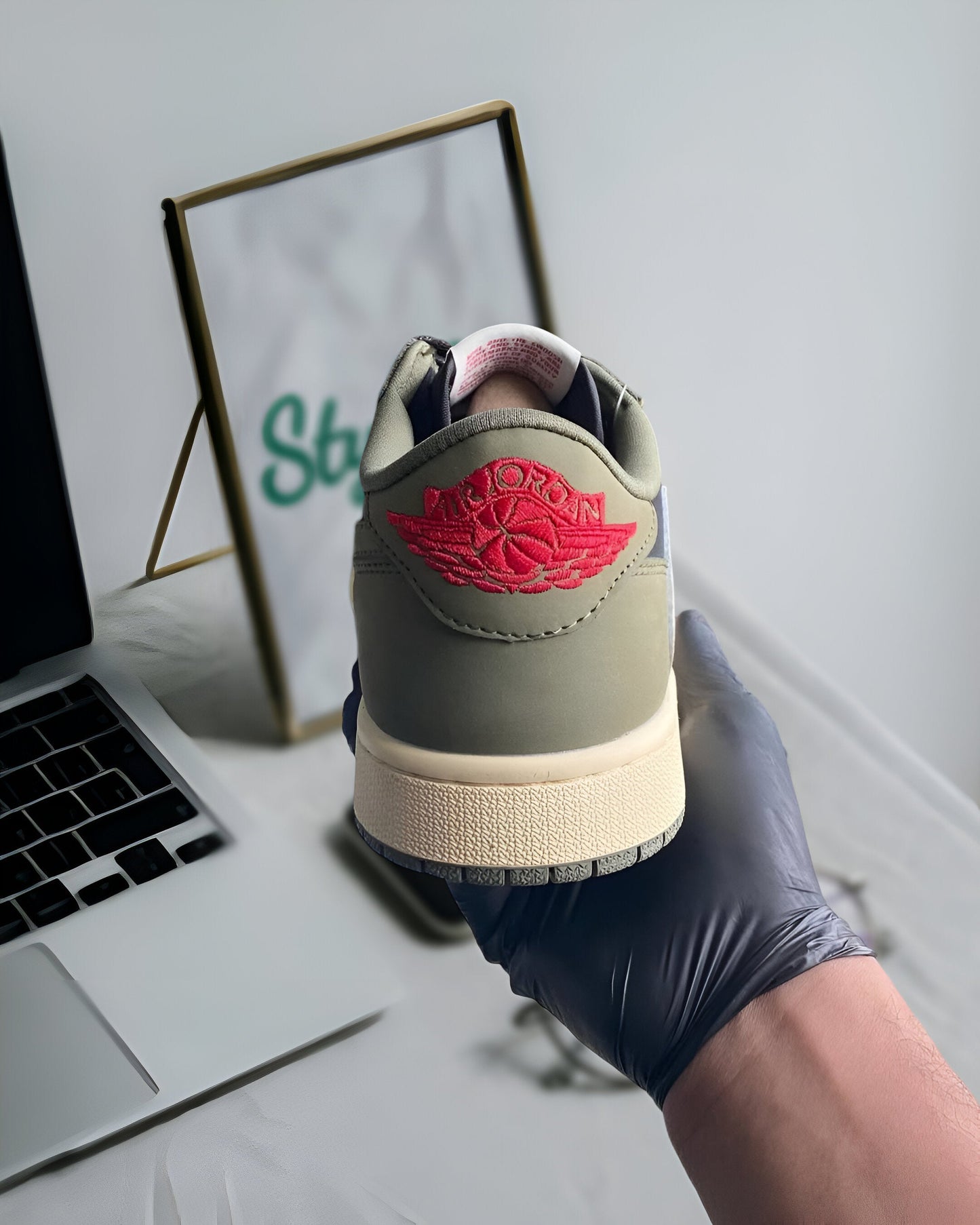 JORDAN 1 RETRO LOW OG SP TRAVIS SCOTT BLACK OLIVE