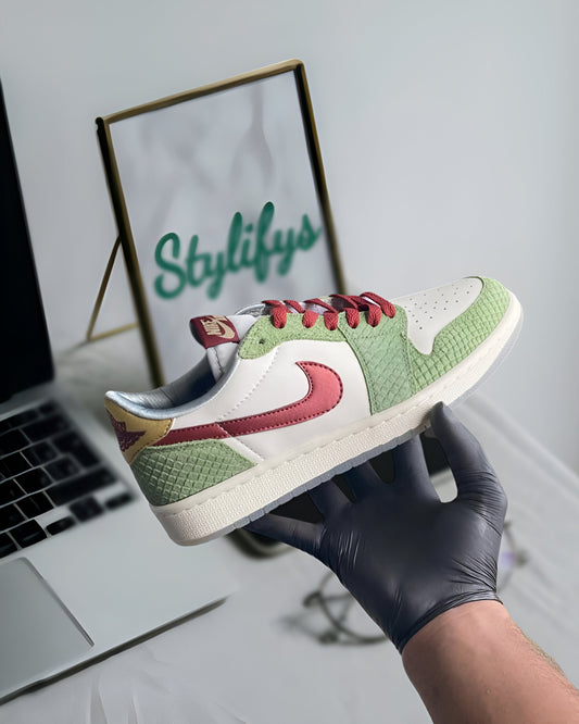 JORDAN 1 RETRO LOW OG YEAR OF THE DRAGON