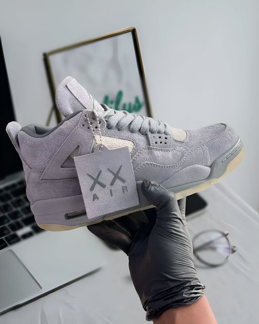 JORDAN 4 RETRO KAWS