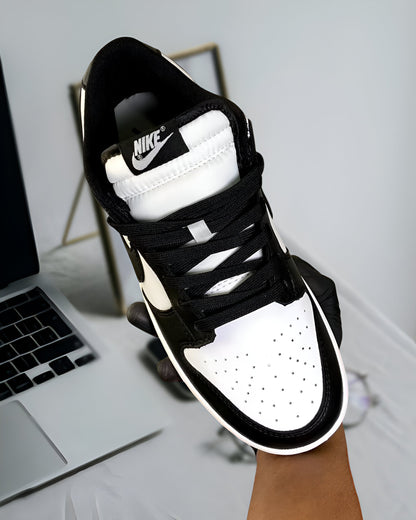 NIKE DUNK LOW RETRO WHITE BLACK PANDA