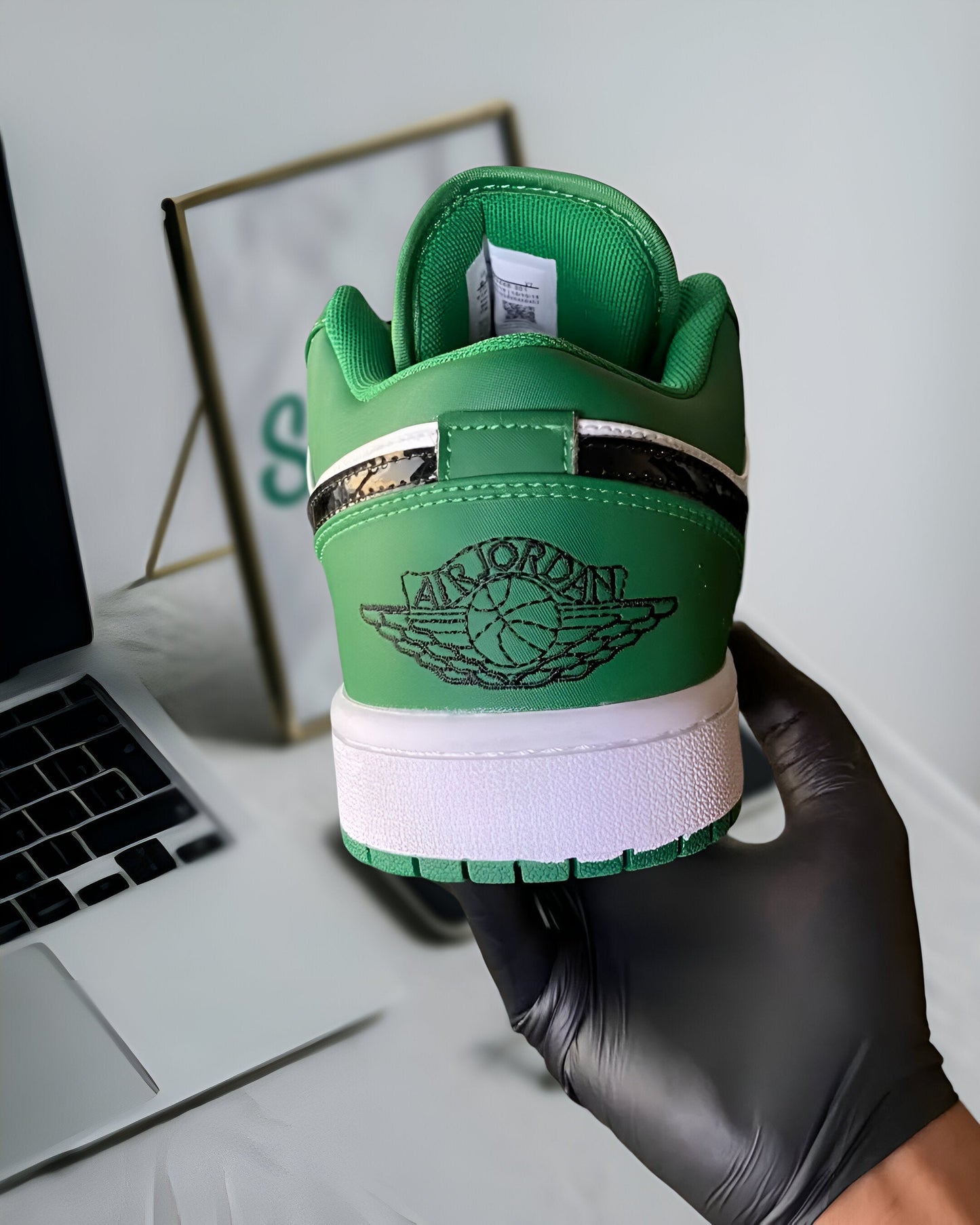 JORDAN 1 LOW PINE GREEN