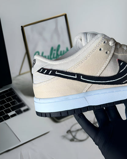 NIKE SB DUNK LOW ALBINO & PRETO