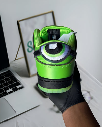 NIKE SB DUNK LOW THE POWERPUFF GIRLS BUTTERCUP