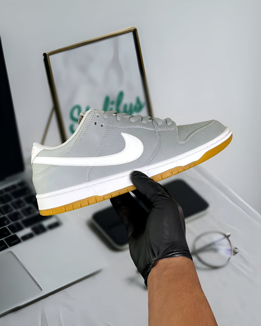 NIKE SB DUNK LOW PRO ISO ORANGE LABEL WOLF GREY GUM