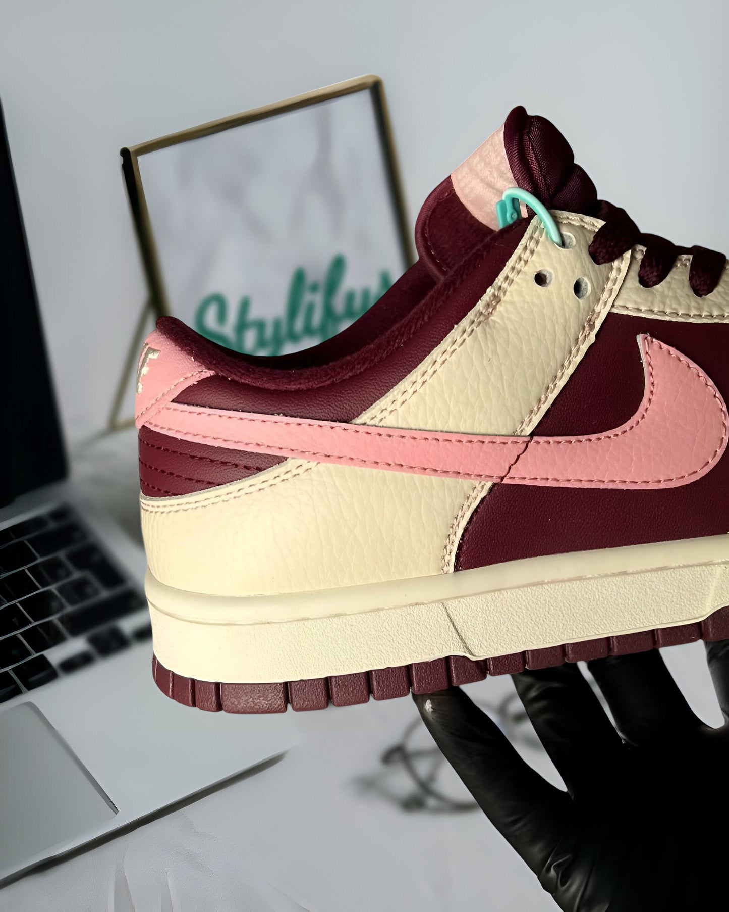 NIKE DUNK LOW RETRO PRM VALENTINE'S DAY